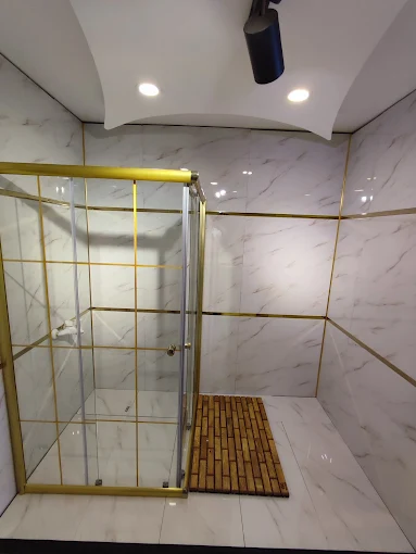 Doğrular Seramik Hatay Antakya showroom — seramik ve banyo ürünleri sergi alanı 5